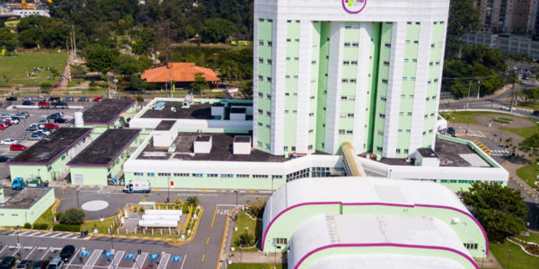 Hospital de Barueri cria canal de atendimento para familiares de internados por Covid-19