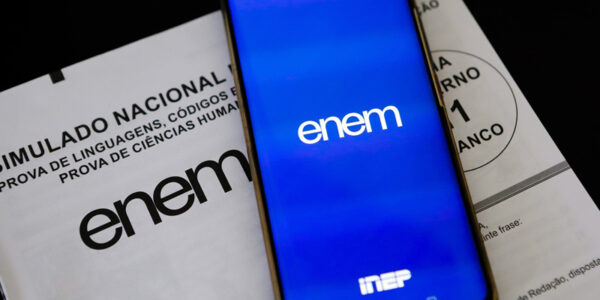 Senado aprova adiamento do Enem e vestibulares