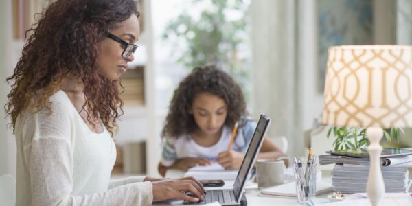 Home office com etiqueta! Acompanhe algumas dicas