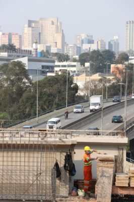 Veja como está a futura ligação da ponte do Alphaville com a avenida Café do Ponto