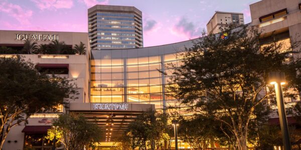 Iguatemi reúne nomes da moda nacional e internacional em evento online