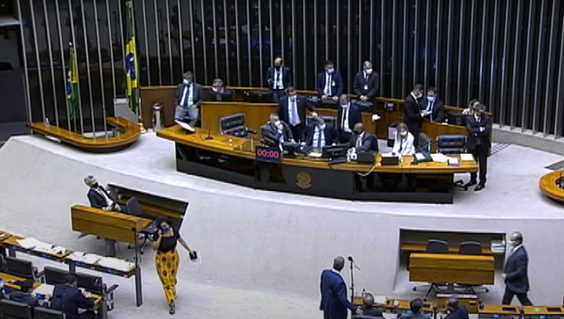 Câmara aprova reforma do Imposto de Renda