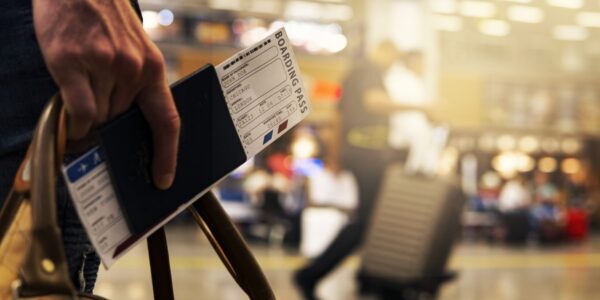 Covid-19: Viajantes não vacinados terão que cumprir quarentena no Brasil