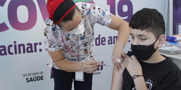 Saiba como está a vacinação de crianças de 5 a 11 anos contra Covid-19 em Barueri