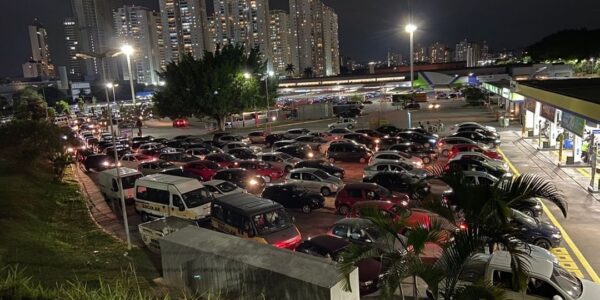 Aumento do preço dos combustíveis gera filas em postos