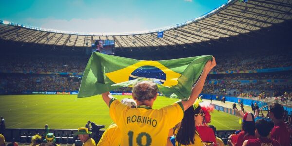 Fifa sorteia os grupos para Copa do Mundo. Brasil cai no Grupo G e deve estrear contra a Sérvia no dia 24/11