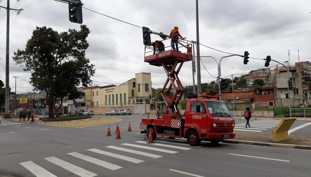 semáforos trânsito Alphaville