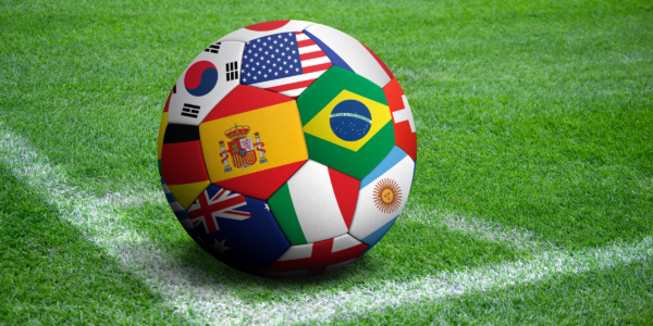 Saiba quais os principais pontos de troca de figurinhas da Copa em Alphaville