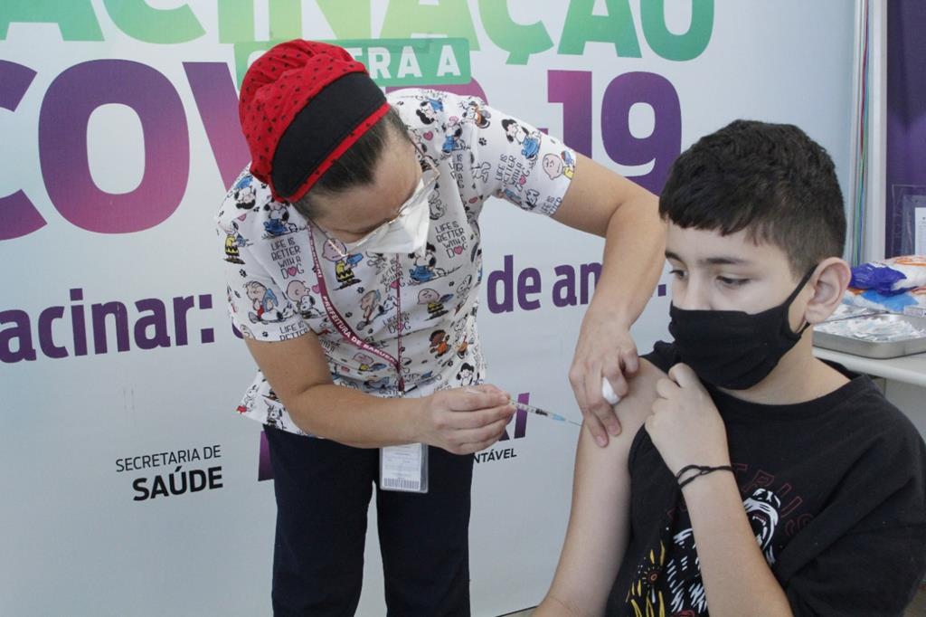 vacina covid-19 crianças Barueri Alphaville Pfizer Coronavac