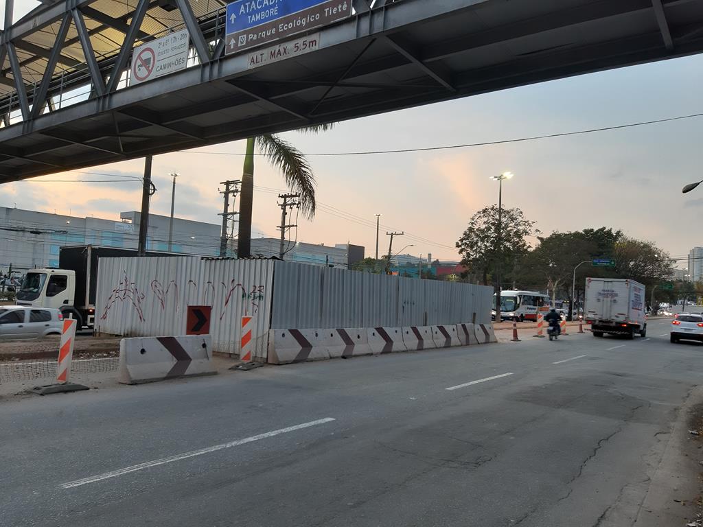Barueri obras chuvas enchentes alagamento Alphaville