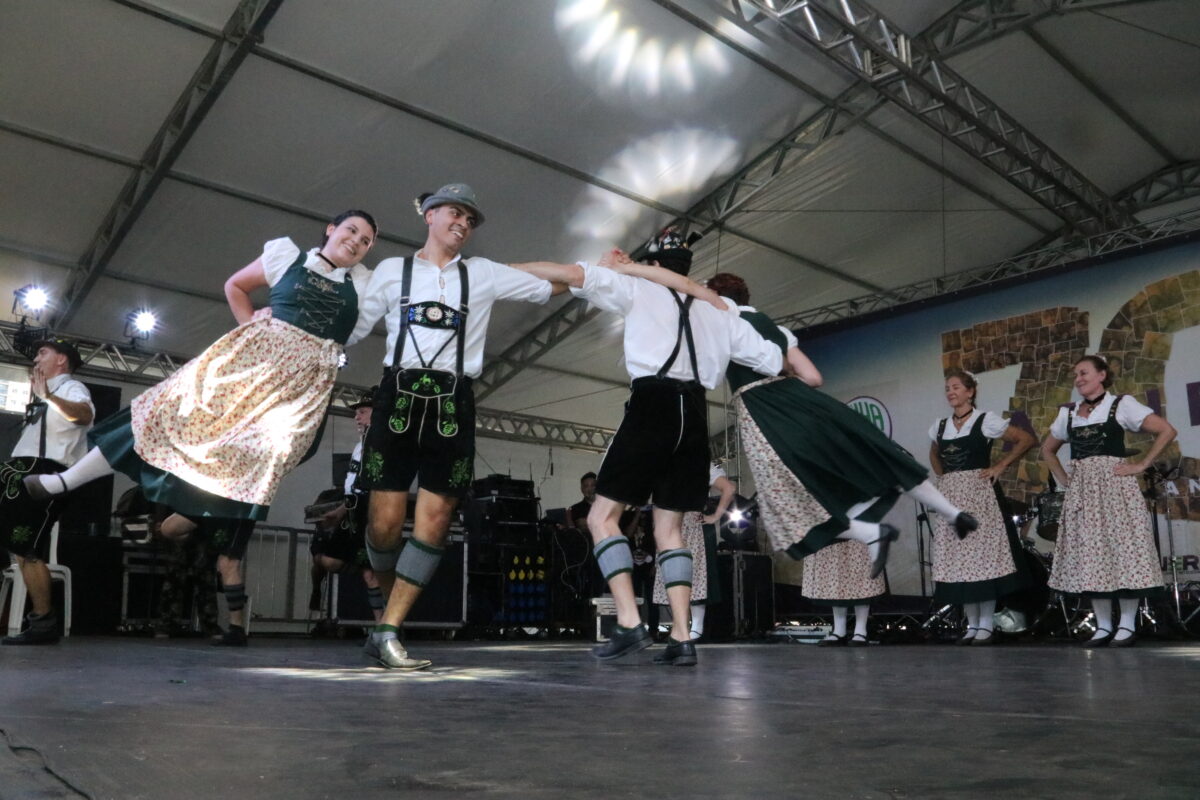 Festa das Nações Barueri Praça das artes Alphaville