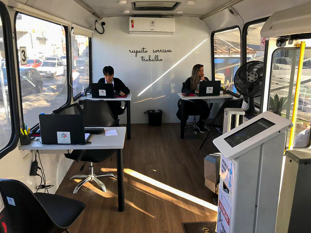 Carapicuíba Cidadania Itinerante serviços à população