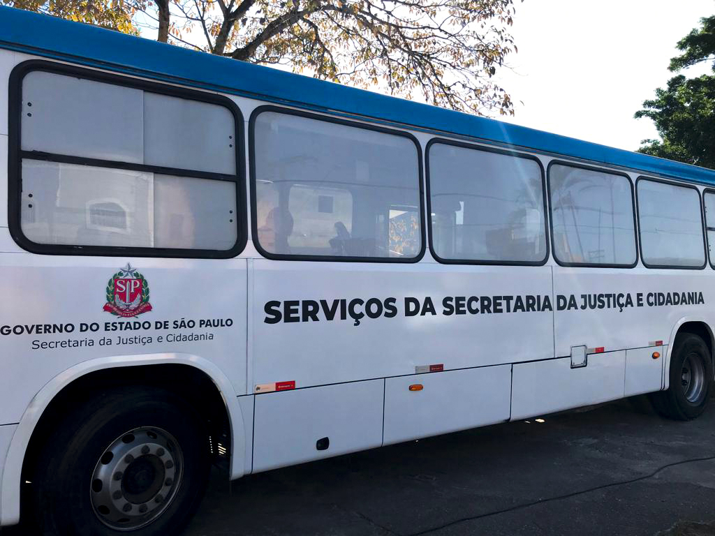 Carapicuíba Cidadania Itinerante serviços à população