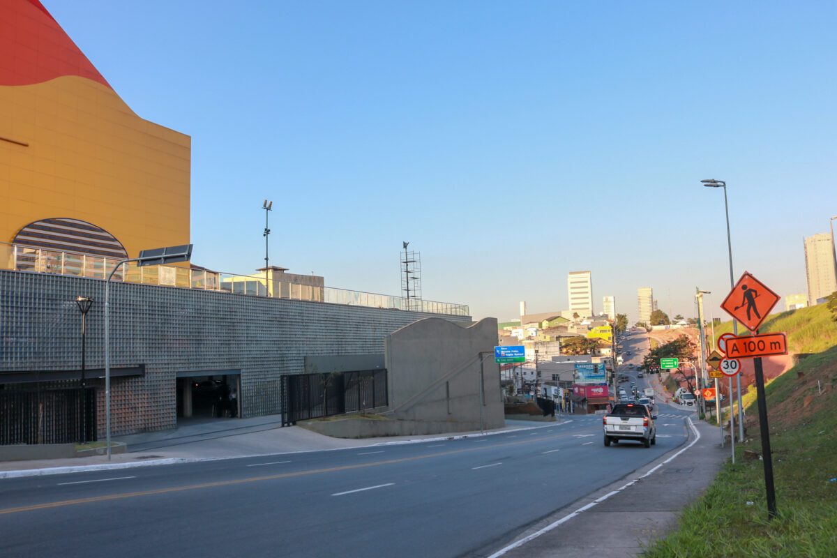obras na Castello Branco Barueri Alphaville