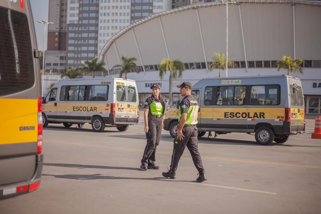 Volta às aulas: Semurb anuncia operações de melhoria tráfego de veículos a partir de 24/7 Barueri Alphaville