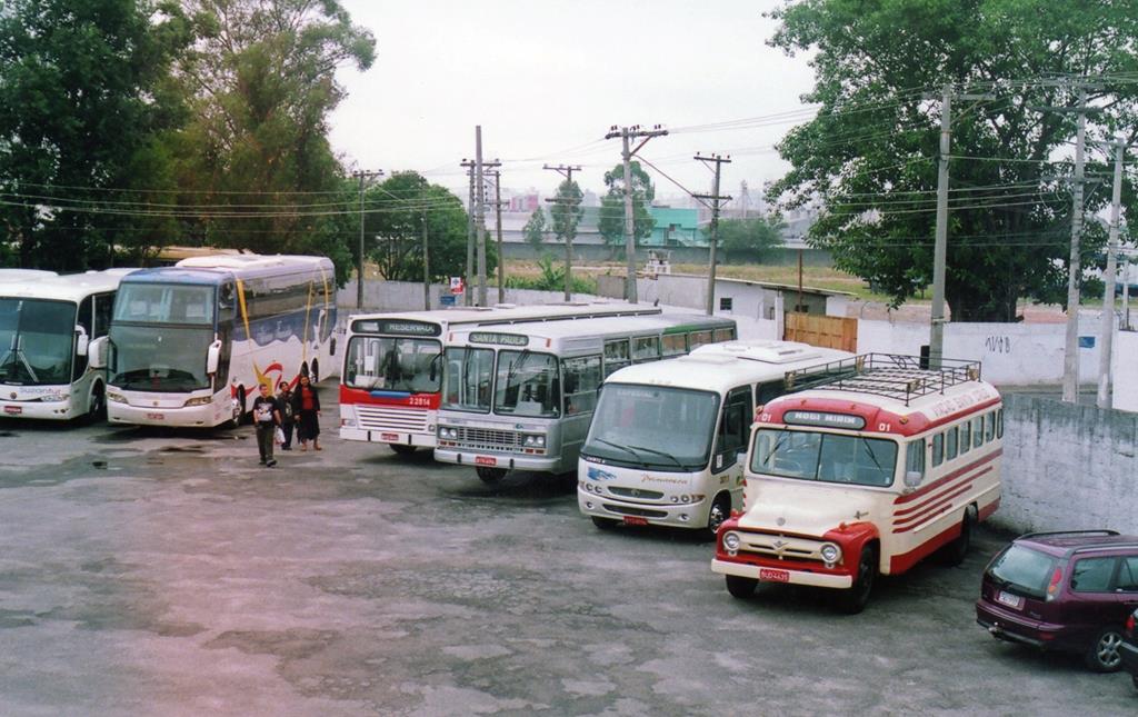 Barueri recebe exposição de ônibus antigos e modernos neste sábado, dia 26/8 BusFestBarueri Alphaville
