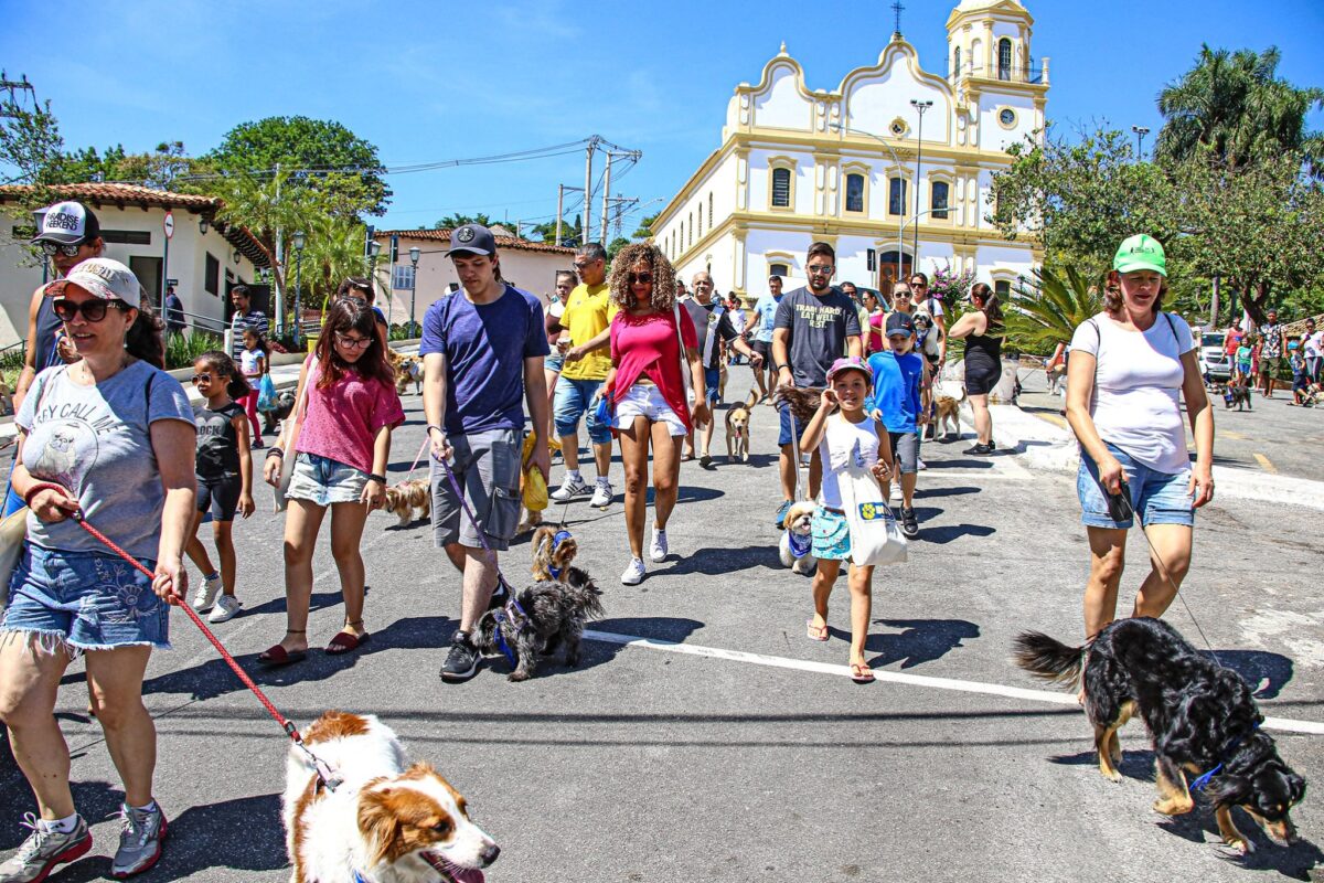 Santana de Parnaíba promove mais uma edição do projeto Cãominhada neste domingo, 27/8Alphaville