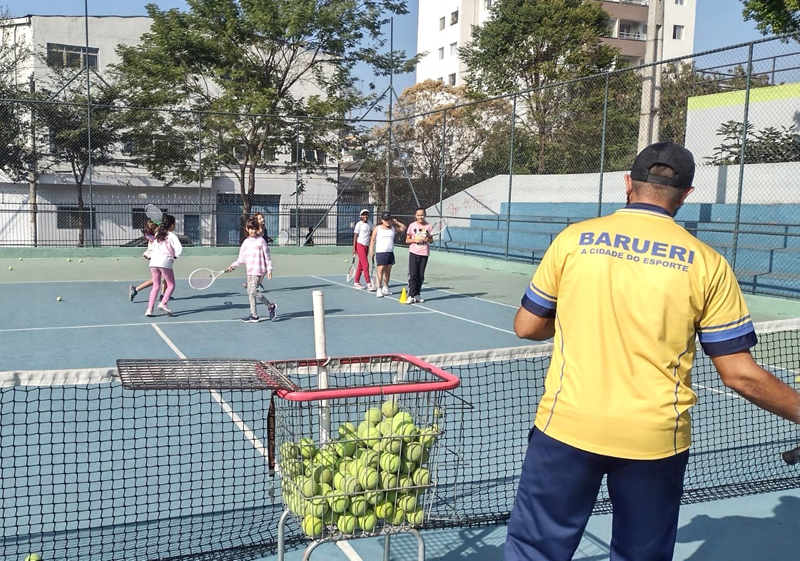 Barueri promove educação e cidadania por meio da prática esportiva em 62 endereços