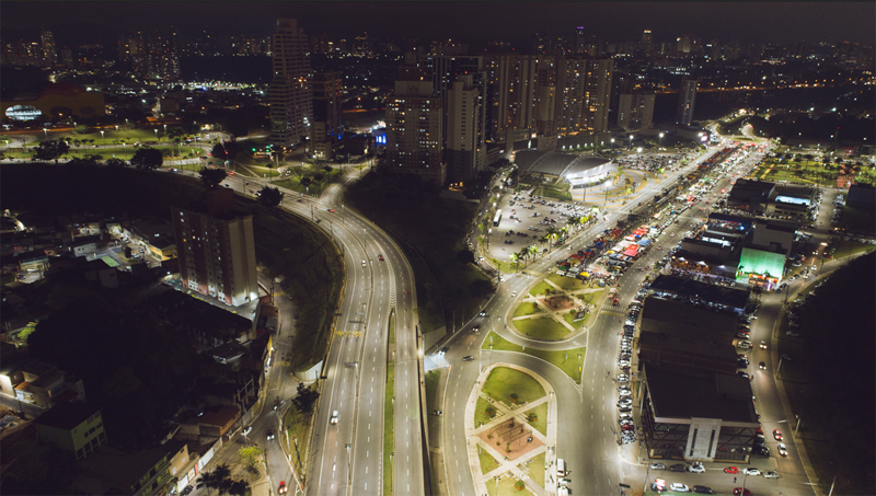 Barueri tem mais de 300 ruas recapeadas e quase 100% de iluminação LED