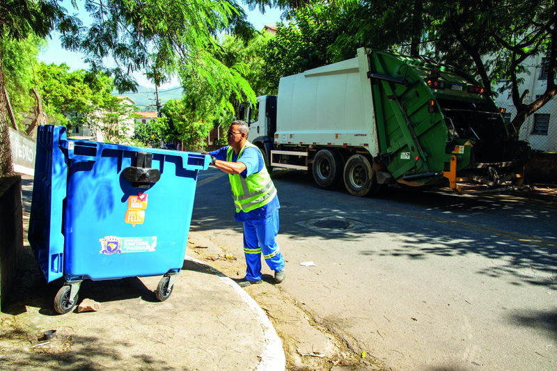 Santana de Parnaíba instala novas lixeiras para evitar o descarte irregular de lixo