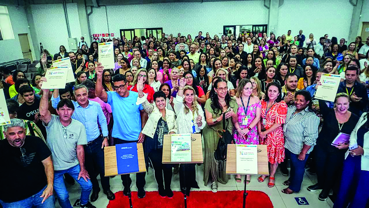 Santana de Parnaíba lança currículo municipal da educação