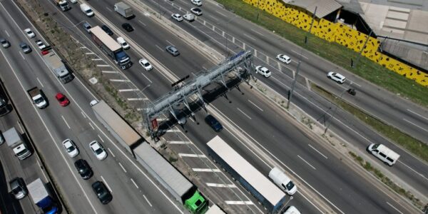 Governo suspende mais de 3 milhões de multas do free flow