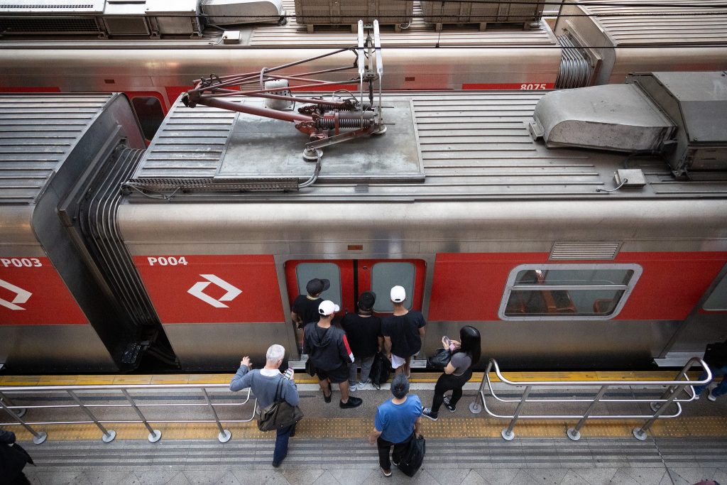 Carnaval 2026: veja como será o transporte de trem e metrô em São Paulo