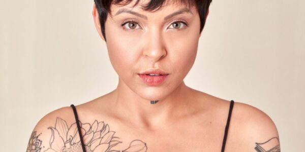 Kell Smith faz show gratuito neste Dia dos Namorados em Barueri
