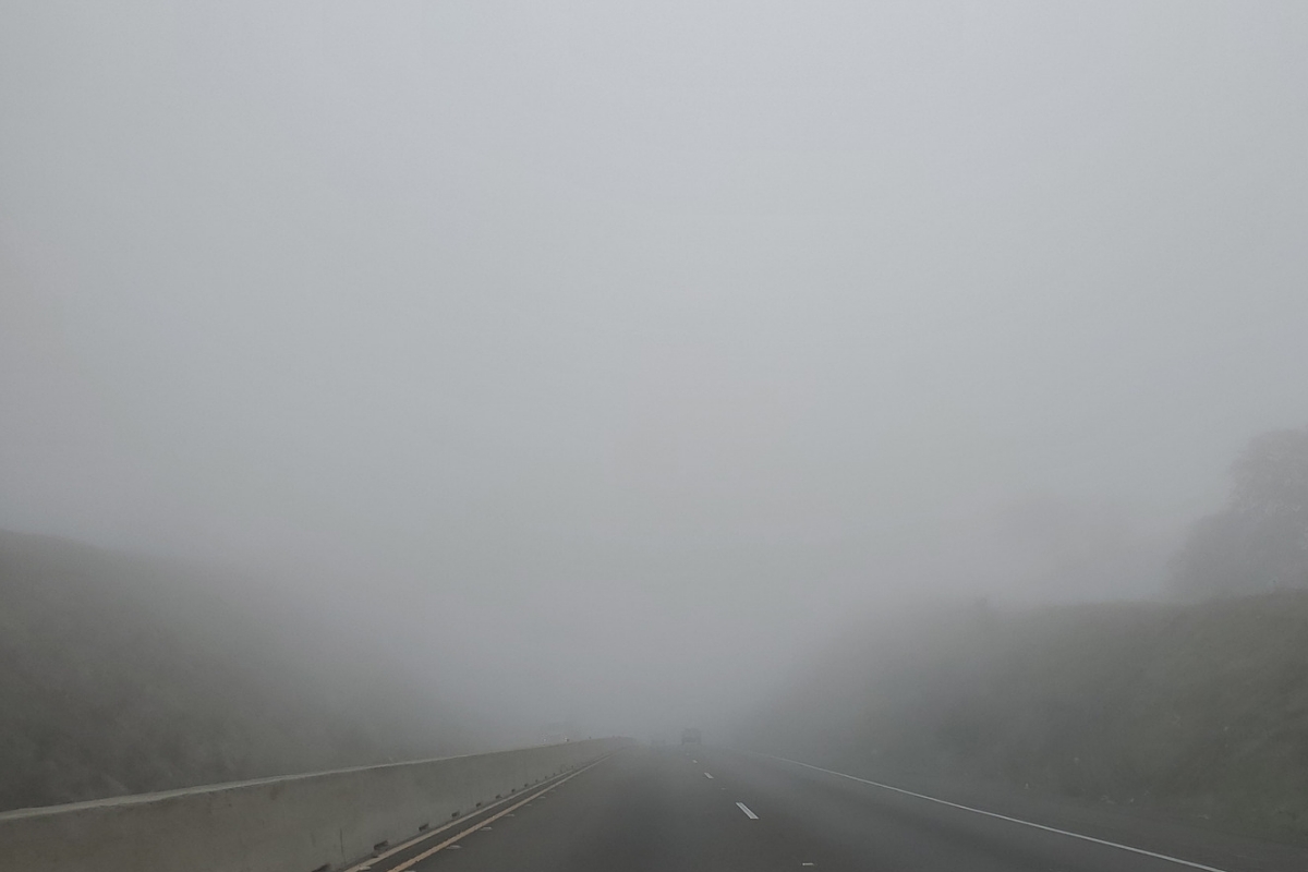6 dicas para viajar com segurança em períodos de neblina